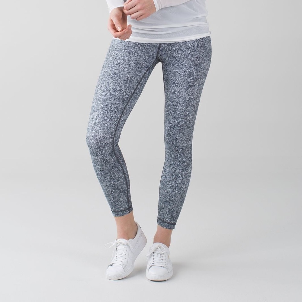 Lululemon High Times Pant- Rio Mist White Black